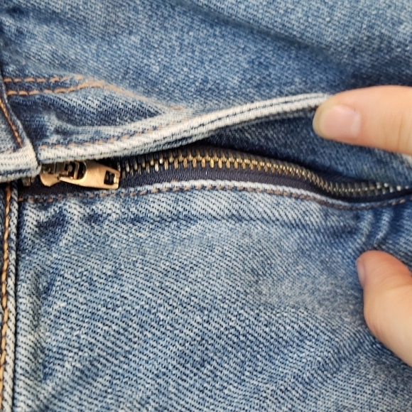 ASOS Bershka Vintage Inspired Tapestry Jean Shorts 4 - Picture 4 of 9